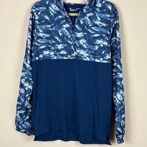 Under Armour Hooded Windbreaker Camo Blue/Gray Quarter Zip; Size M